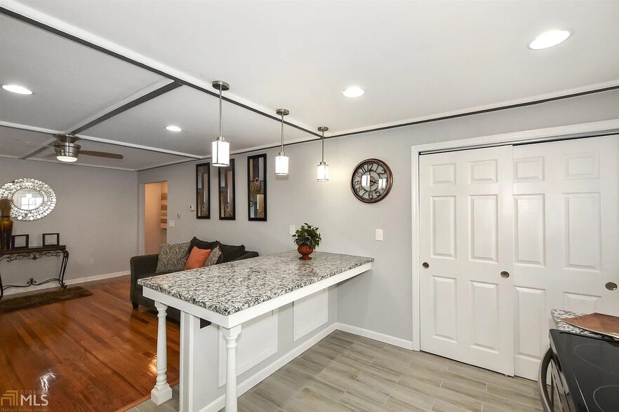 Building Photo - Room in House on Pelton Pl NW