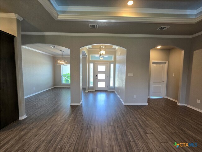 Building Photo - 7802 Gold Dr