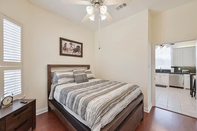 Building Photo - 811 Mallard Pointe Dr