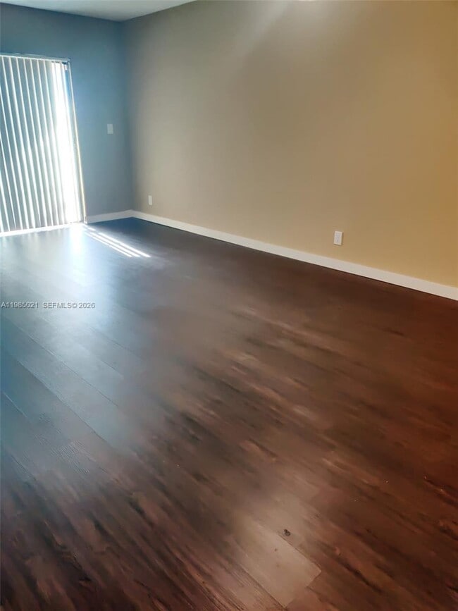 Building Photo - 8290 Lake Dr