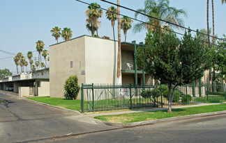 Building Photo - Palm Garden Apartments