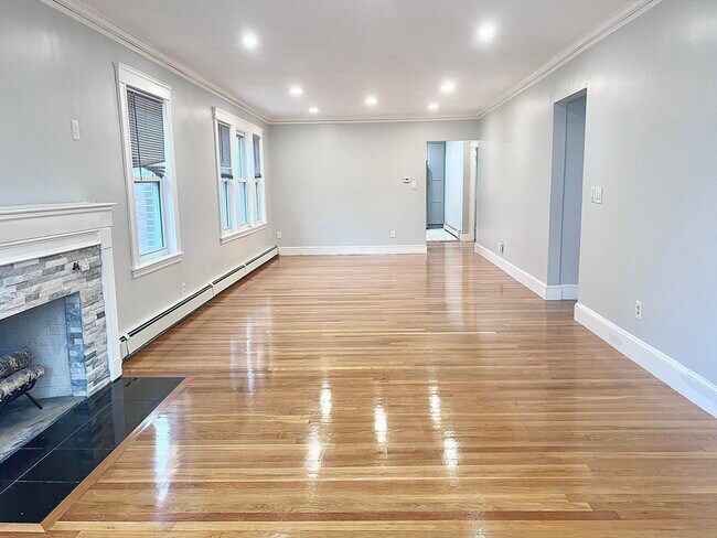 Building Photo - 81 Colborne Rd