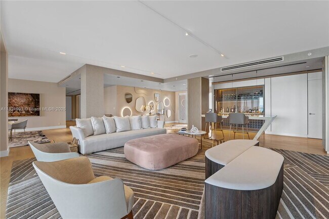 Building Photo - 5242 Fisher Island Dr