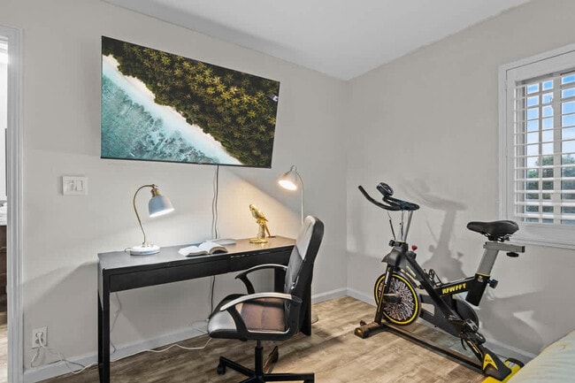 Building Photo - 10150 Sierra Madre Rd