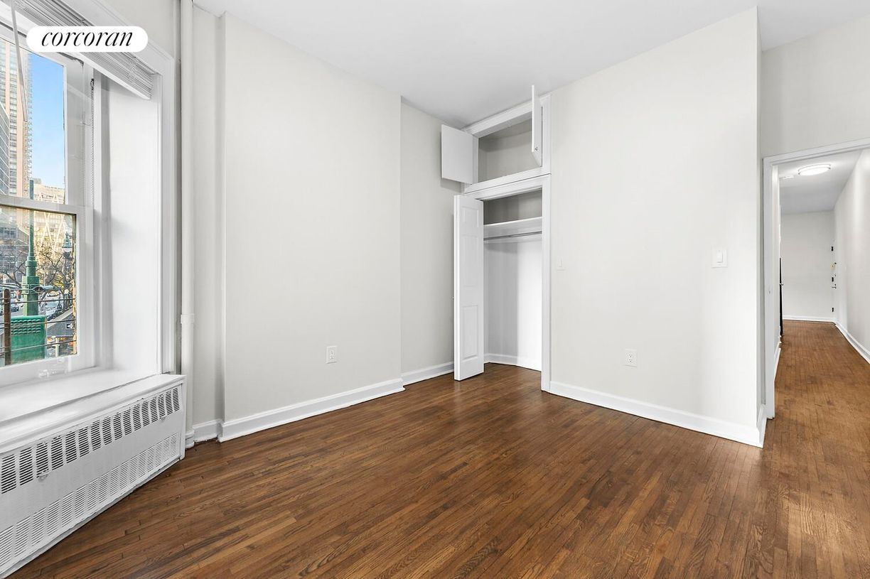 Building Photo - 77 W 68th St