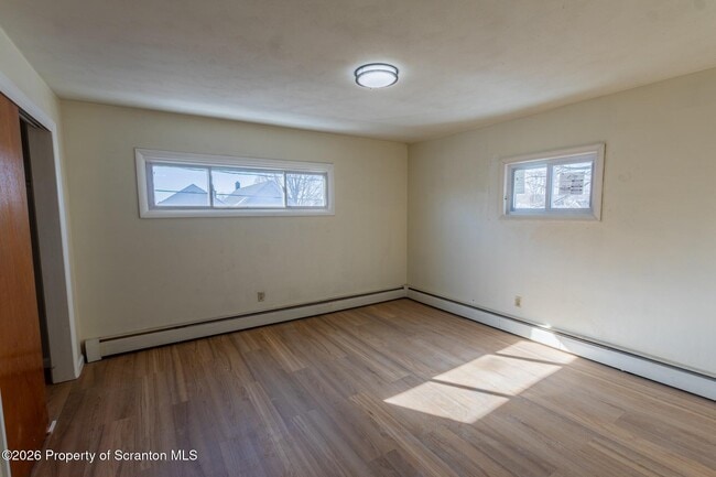 Building Photo - 16 Ralph St