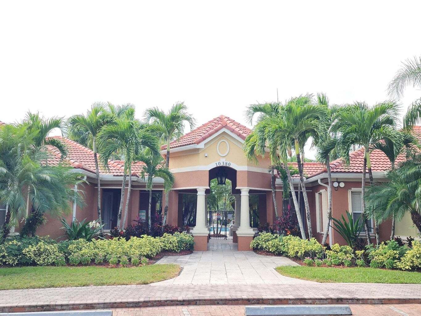 Building Photo - 10276 Fox Trail Rd S