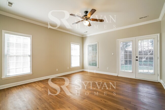 Building Photo - Enjoy Relaxation & Sophistication in this ...