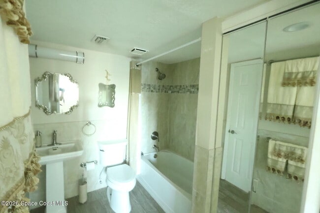 Building Photo - 650 N Atlantic Ave