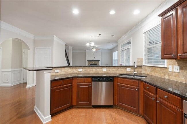 Building Photo - 4740 Shiloh Crossing Way