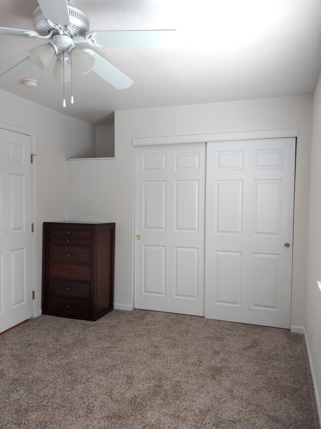 Building Photo - 7817 Clearview Dr