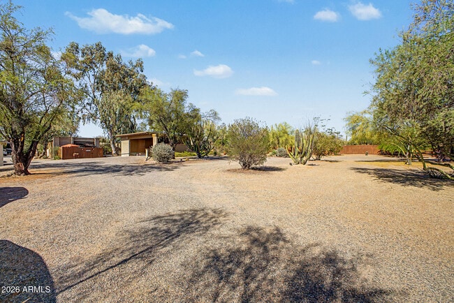 Building Photo - 6510 E Dixileta Dr