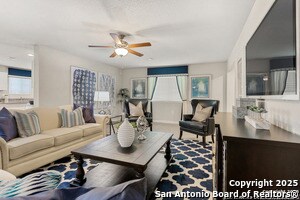 Building Photo - 10439 Legacy Hl