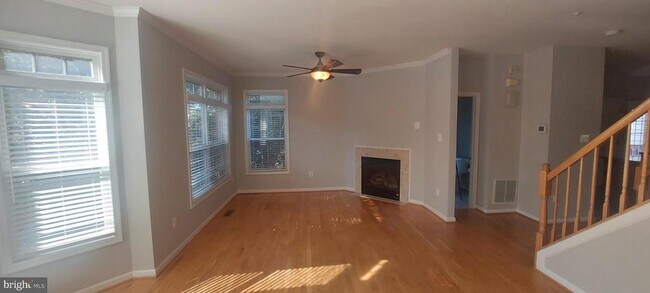 Building Photo - 10210 Sherman Heights Pl