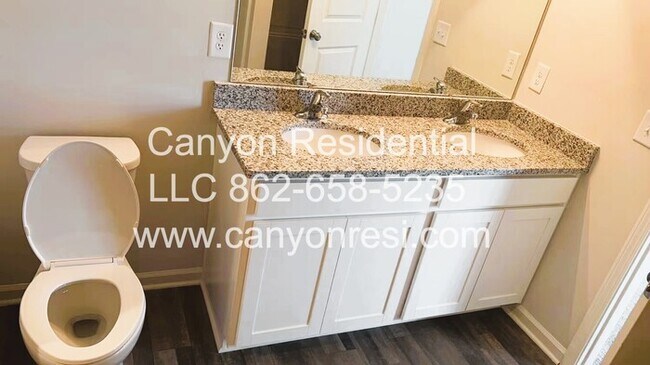 Building Photo - 740 Wayfinder Run