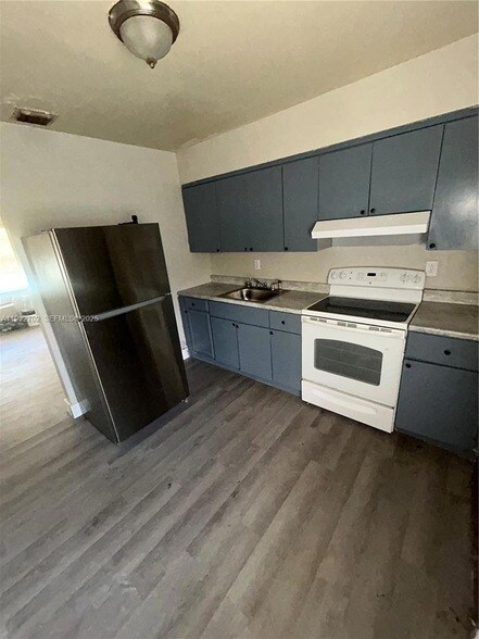 Building Photo - 1180 NW 64th St