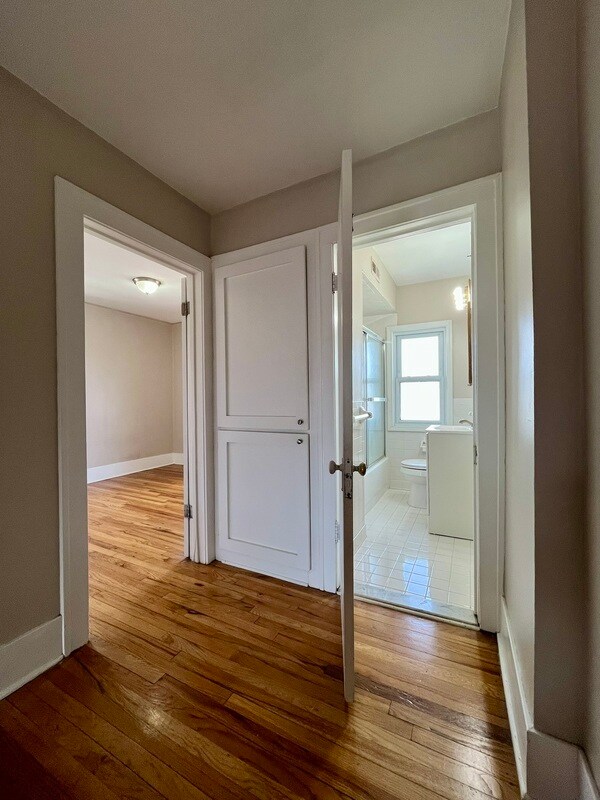 Building Photo - 162 Labadie St