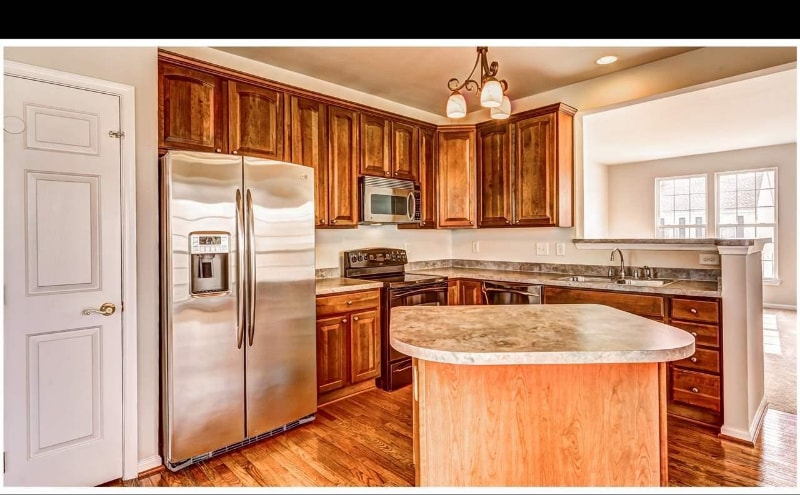 Building Photo - 73 Messina Ct