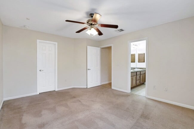 Building Photo - 7323 Snowden Rd