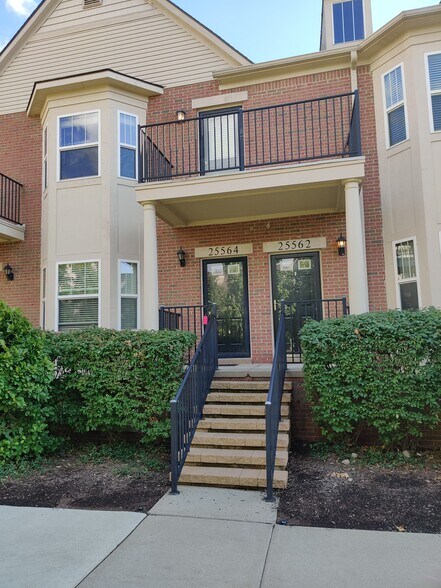 Primary Photo - 25564 Portico Ln