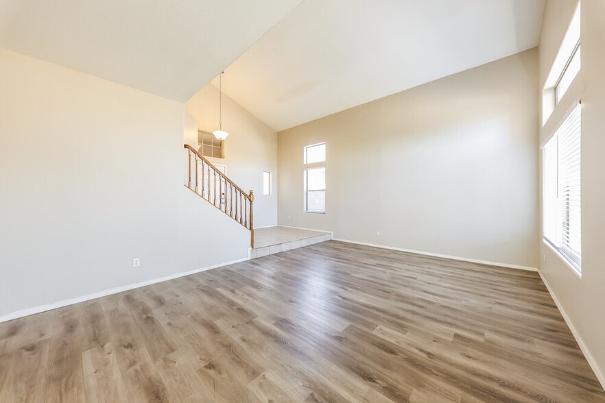 Building Photo - 2189 S 88th Ave