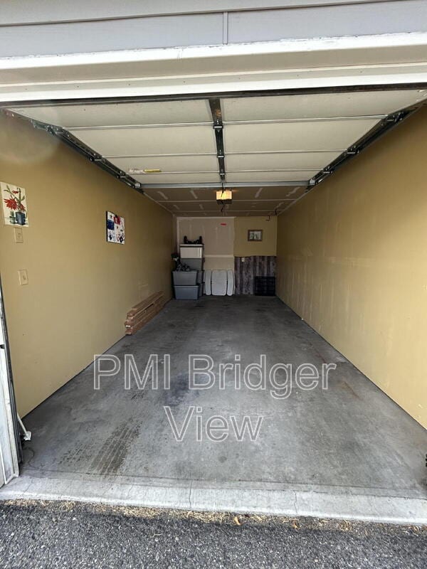 Building Photo - 3505 Fallon St