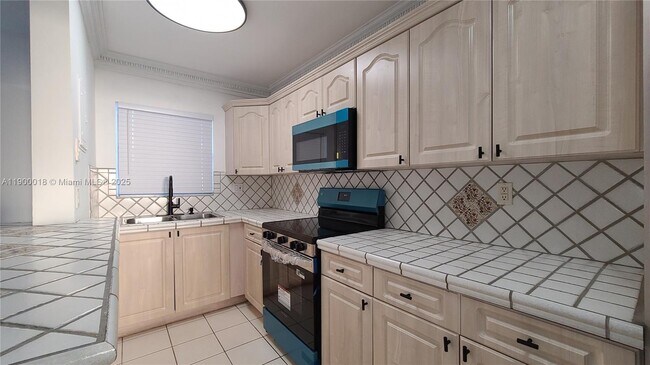 Building Photo - 7505 SW 82nd St