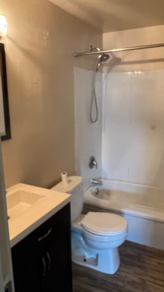 Building Photo - 1213 W Gary St