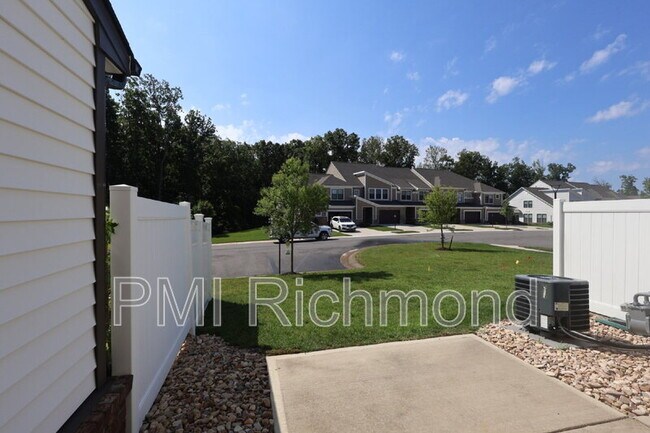 Building Photo - 12229 Ground Pine Ct