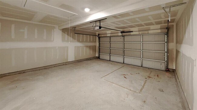 Building Photo - 6217 Western Redbud Trl