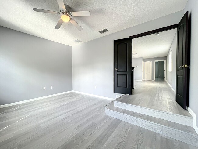 Building Photo - Gated, Lake Nona Luxury