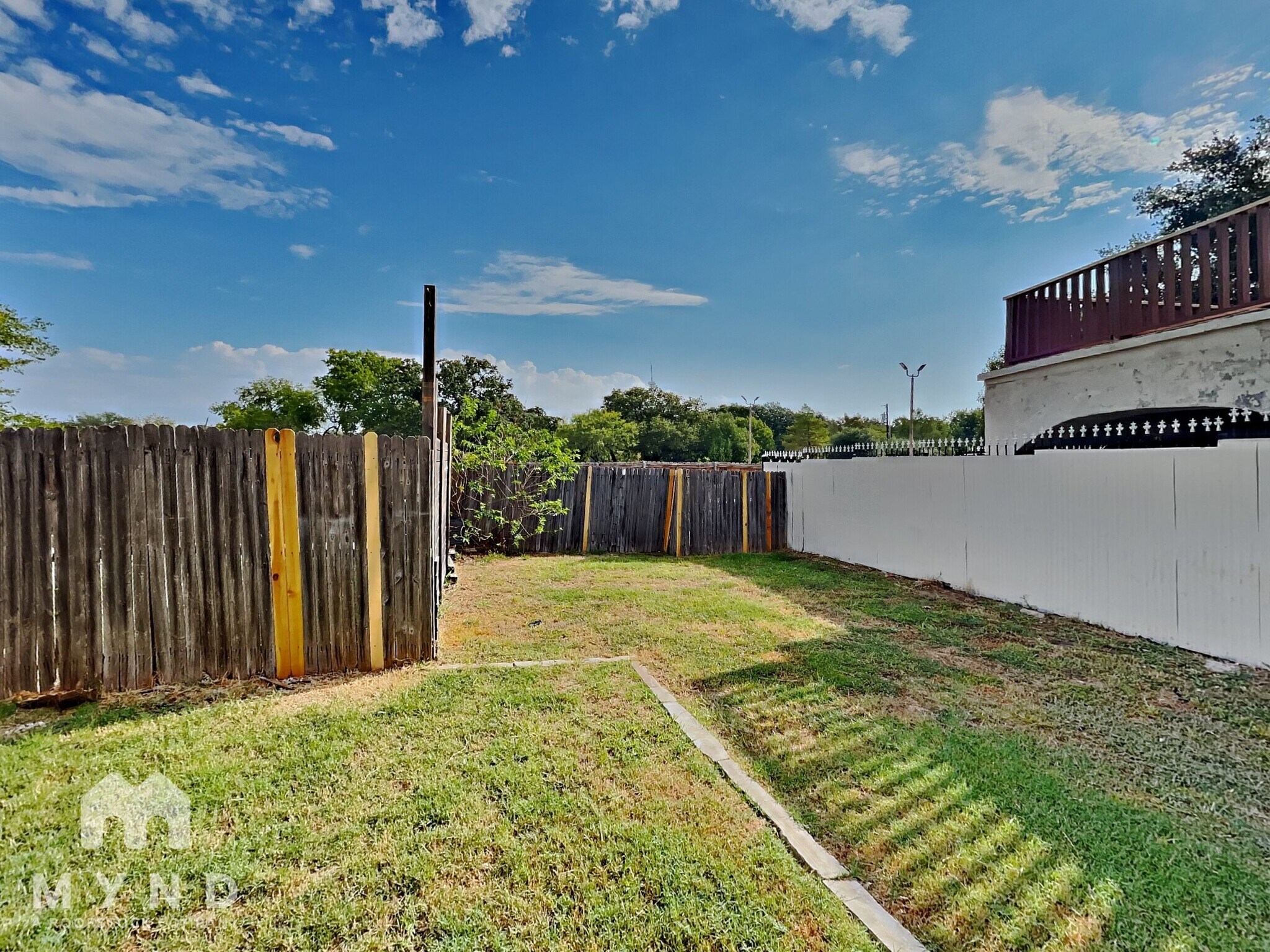 Building Photo - 10349 Wood Heights Dr