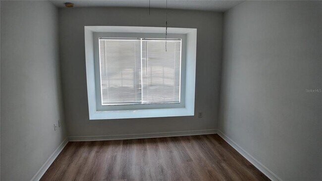 Building Photo - 212 Winter Nellis Cir