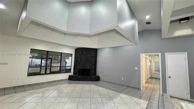 Building Photo - 16220 SW 173rd Ave