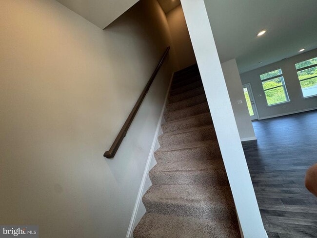 Building Photo - 95 Filbert Dr