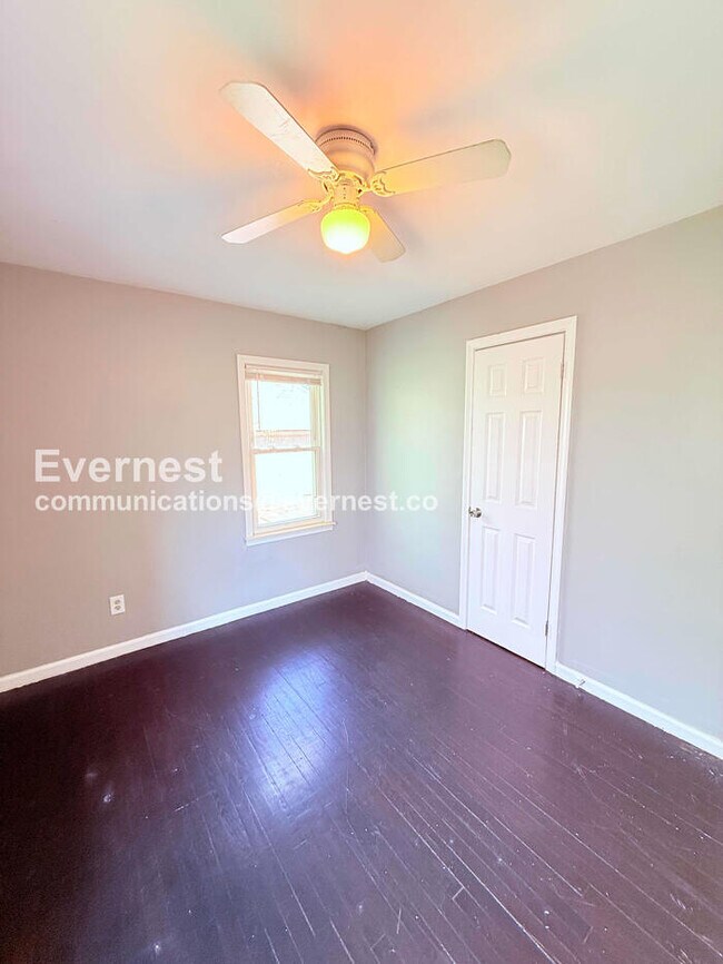 Building Photo - 8270 Trinity St