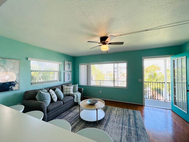 Building Photo - 515 129th Ave E