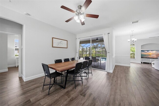 Building Photo - 2880 Vogler Ln