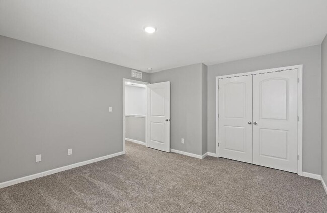 Building Photo - 6076 Arbor Wds Wy