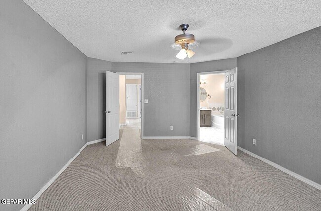 Building Photo - 3108 Tierra Nora Dr