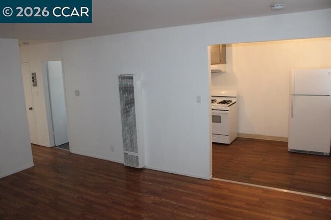 Building Photo - 2515 Manchester Ave