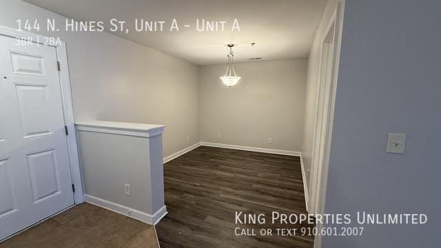 Building Photo - 144 N Hines St