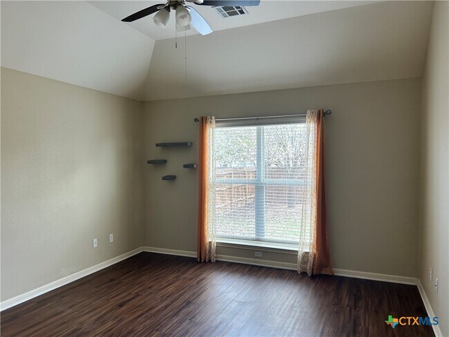 Building Photo - 5623 Fair Hill Dr