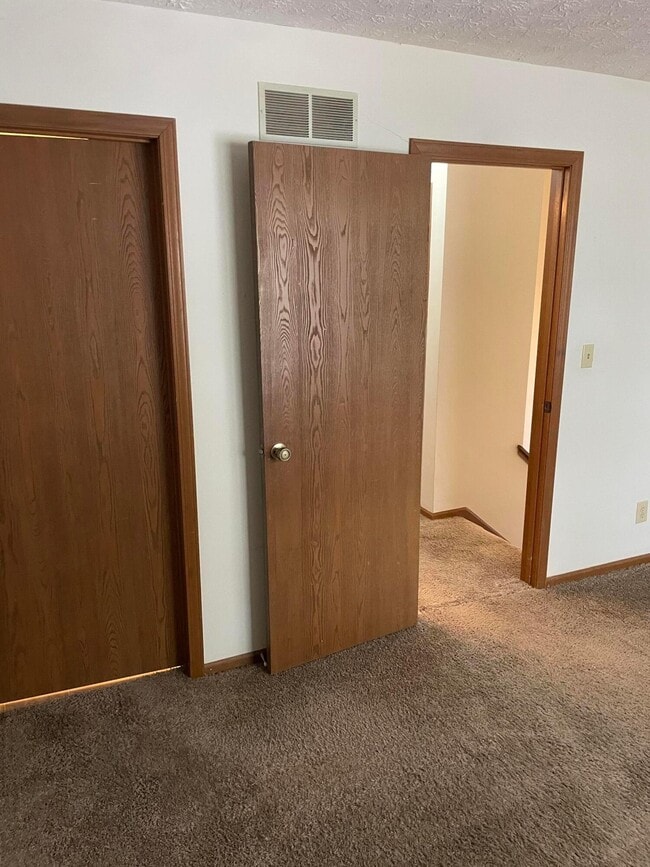 Building Photo - 6680 Birchton St