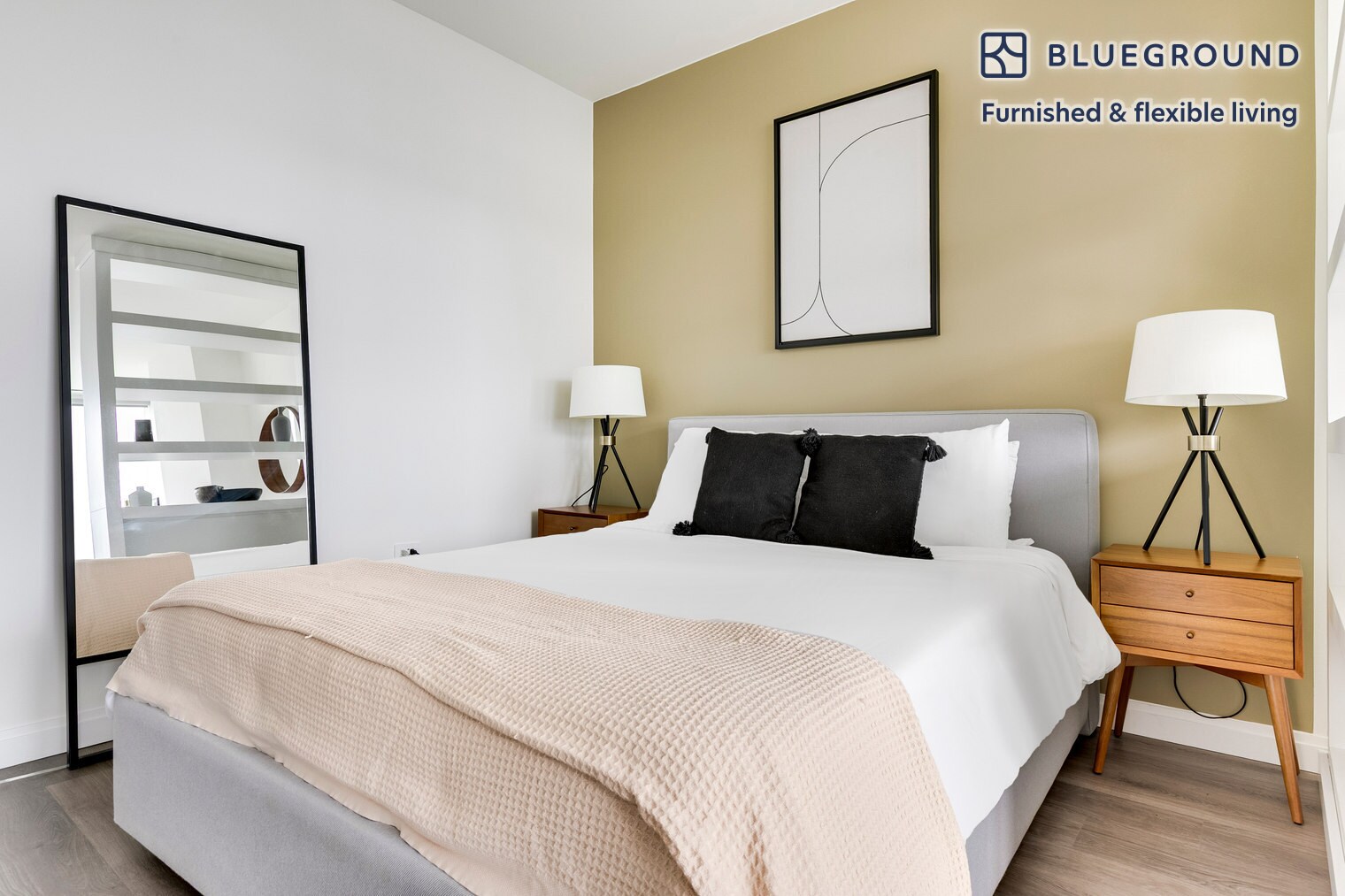 Building Photo - 1000 S Michigan Ave