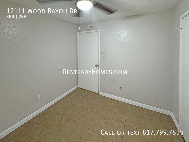 Building Photo - 12111 Wood Bayou Dr