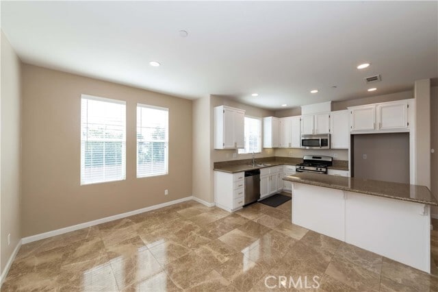 Building Photo - 70 Stockton Dr