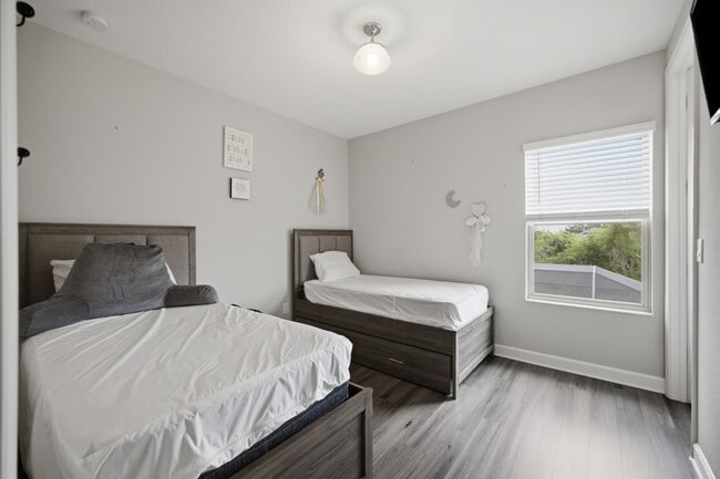 Building Photo - Sunburst Marble Rd 14119-LEASE ONLY