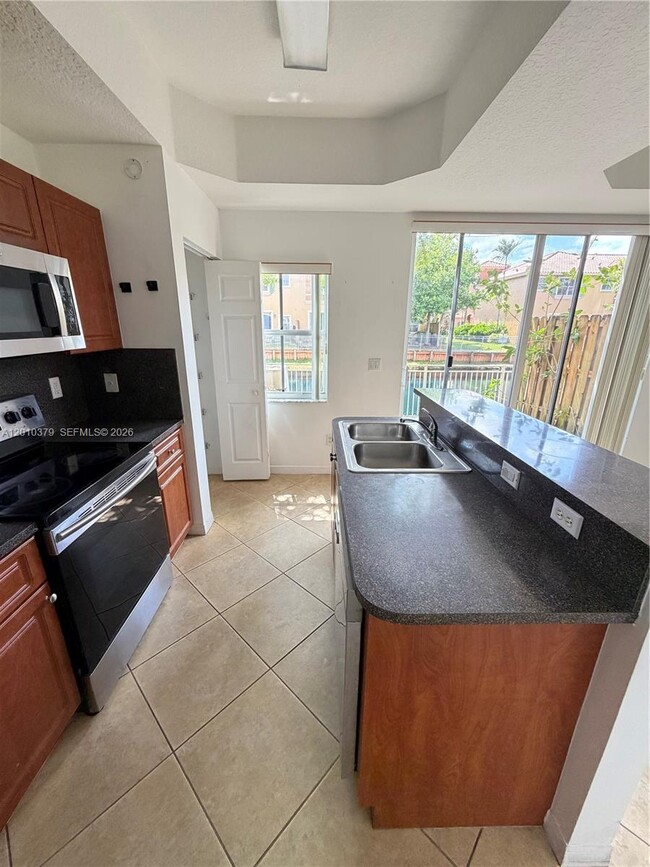 Building Photo - 4939 N Harbor Isles Dr