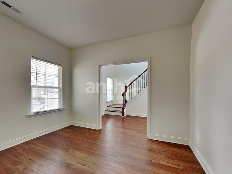 Building Photo - 3232 Grange Ct
